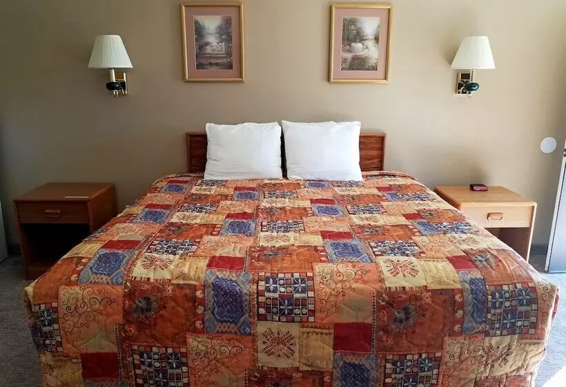 Отель Aquarius Inn