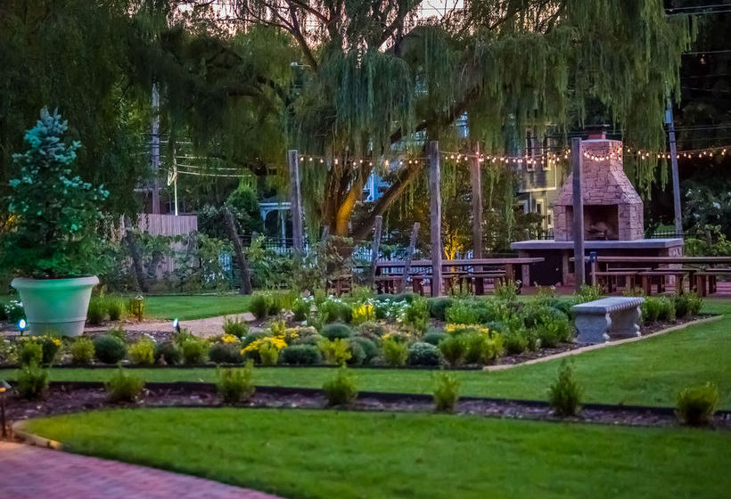 فندق Bunn House  A Boutique