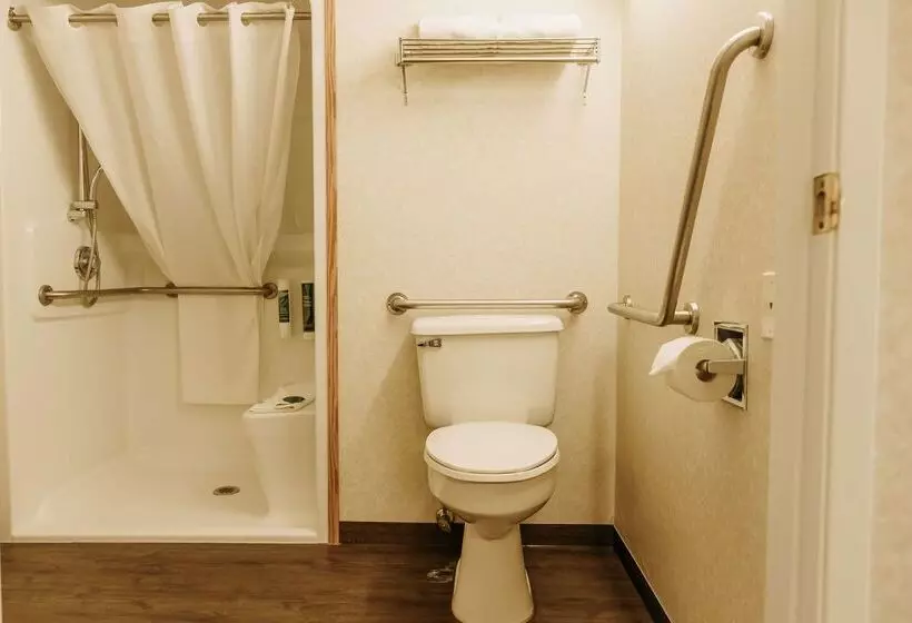 فندق Coast Fort St John