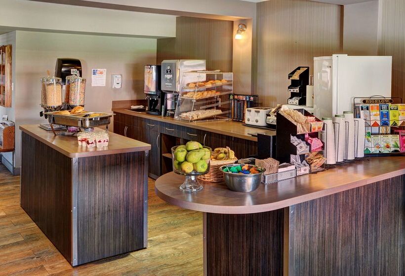 ホテル Coast Fort St John