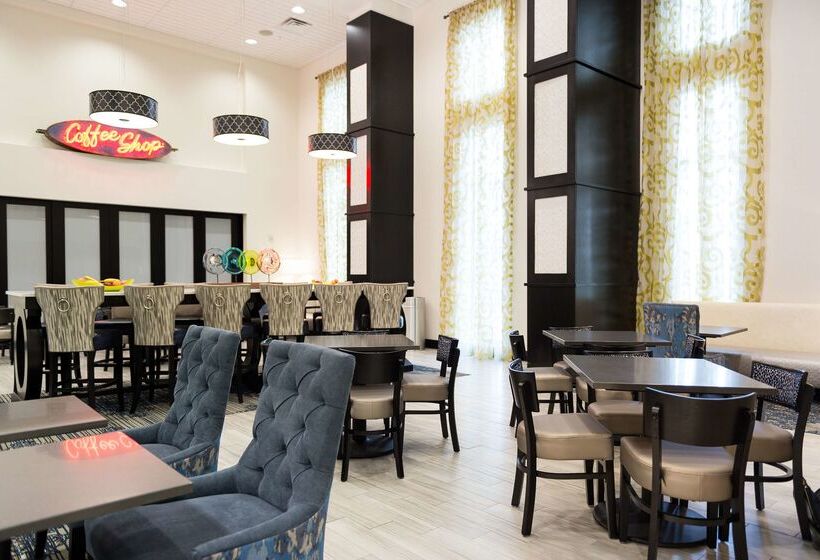 فندق Hampton Inn & Suites La Crosse Downtown