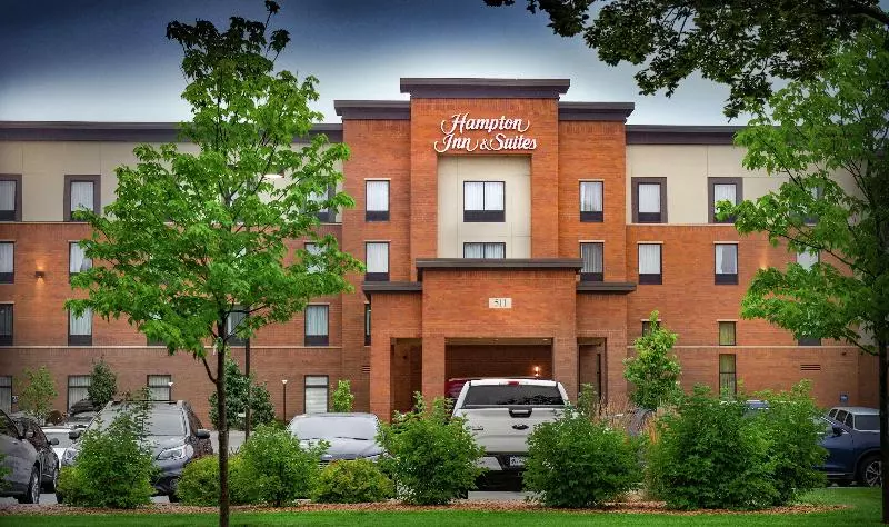 ホテル Hampton Inn & Suites La Crosse Downtown