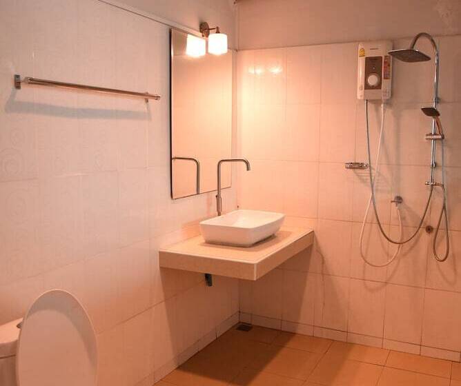 בית מלון כפרי Kathalee Beach Resort & Spa