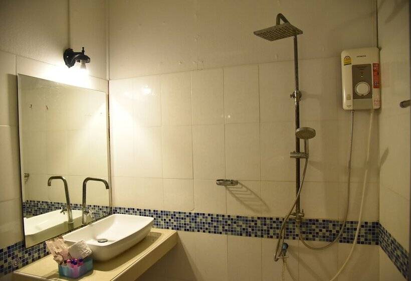 בית מלון כפרי Kathalee Beach Resort & Spa