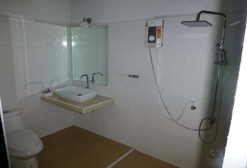 בית מלון כפרי Kathalee Beach Resort & Spa