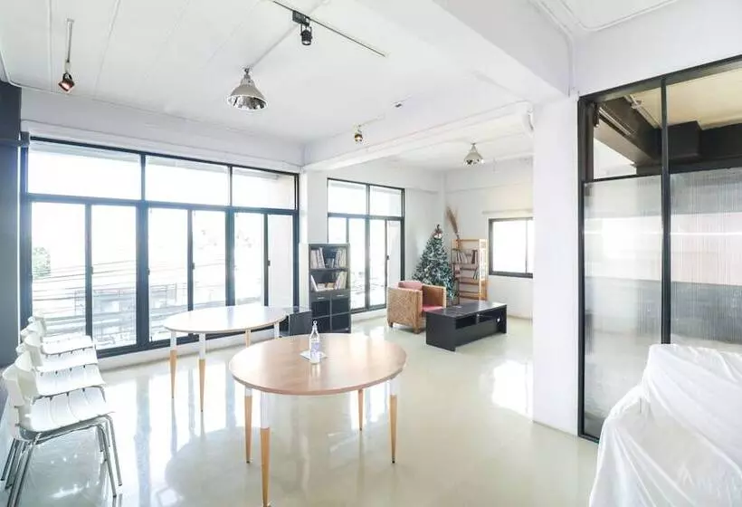 Hotell King One Suvarnabhumi