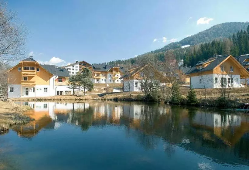 Отель Landal Bad Kleinkirchheim