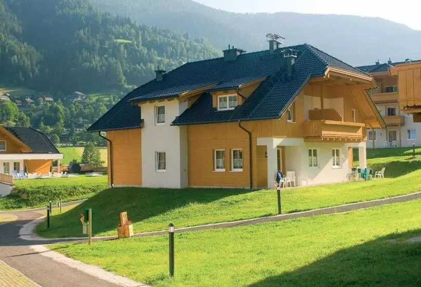 Отель Landal Bad Kleinkirchheim