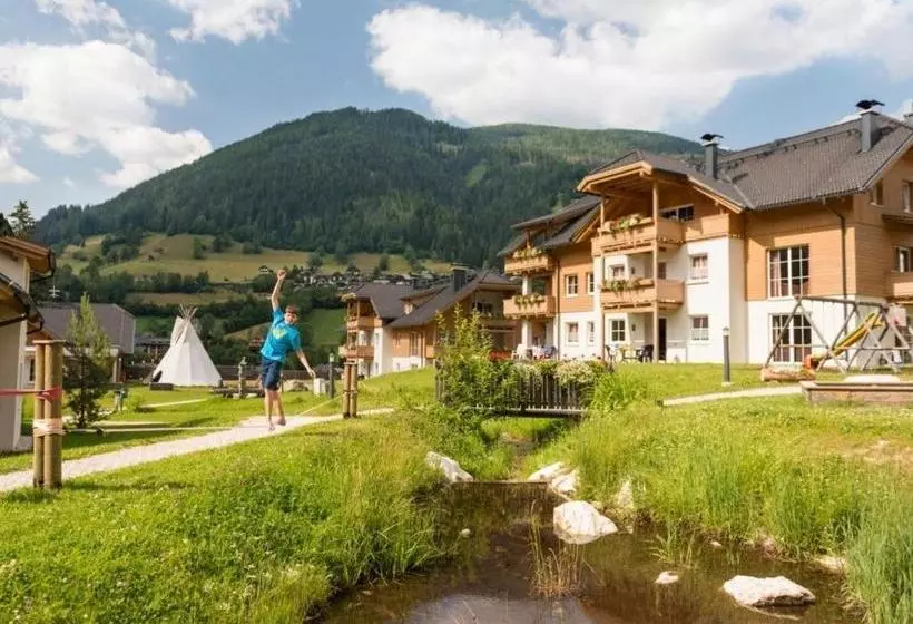 Отель Landal Bad Kleinkirchheim