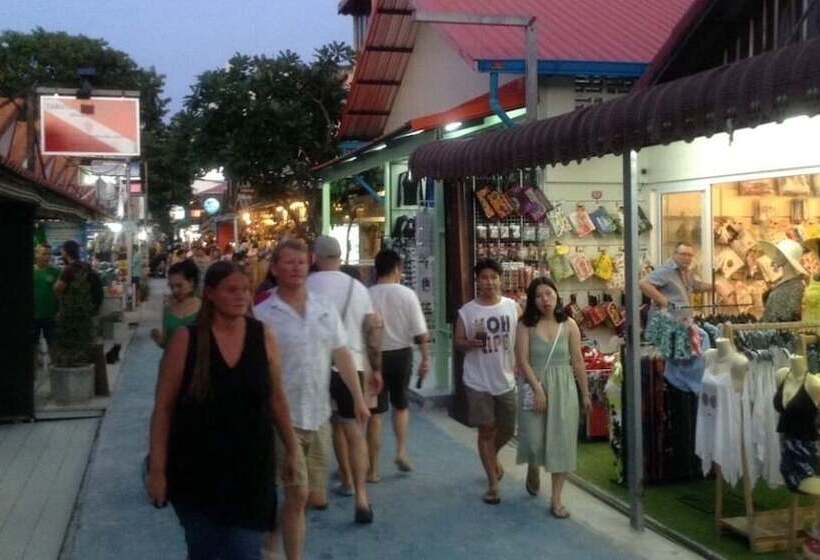 בית מלון כפרי Lipe Banyan Apartments