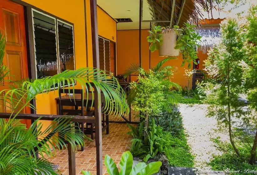 ホテル Lipe Banyan Apartments