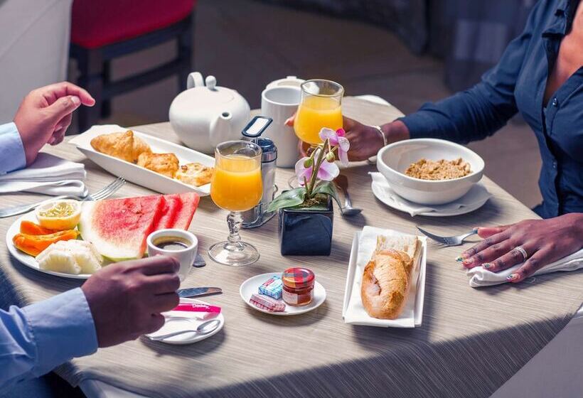 هتل Mercure Cayenne Royal Amazonia