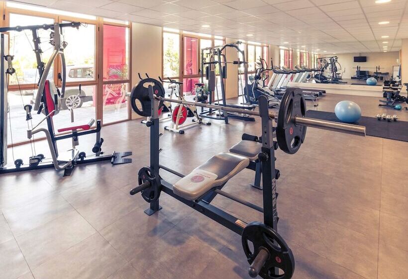 هتل Mercure Cayenne Royal Amazonia