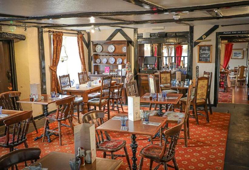 בית מלון כפרי Queens Head Inn, Tirril