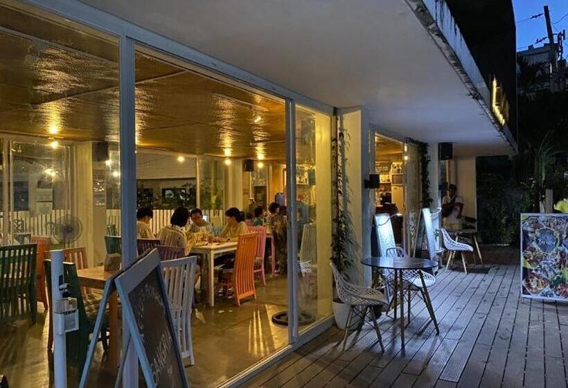 호텔 Seabird International Resort