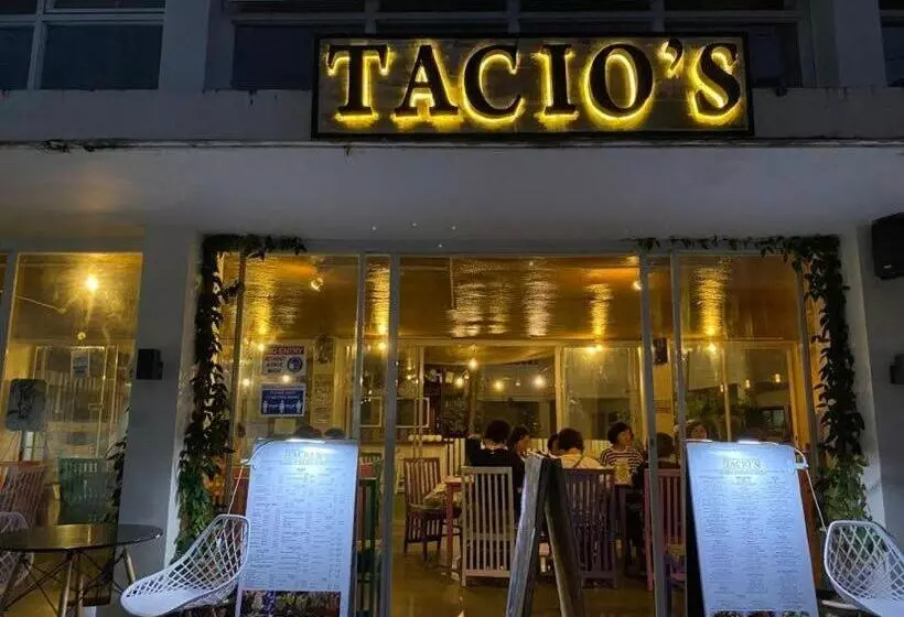 Отель Seabird International Resort