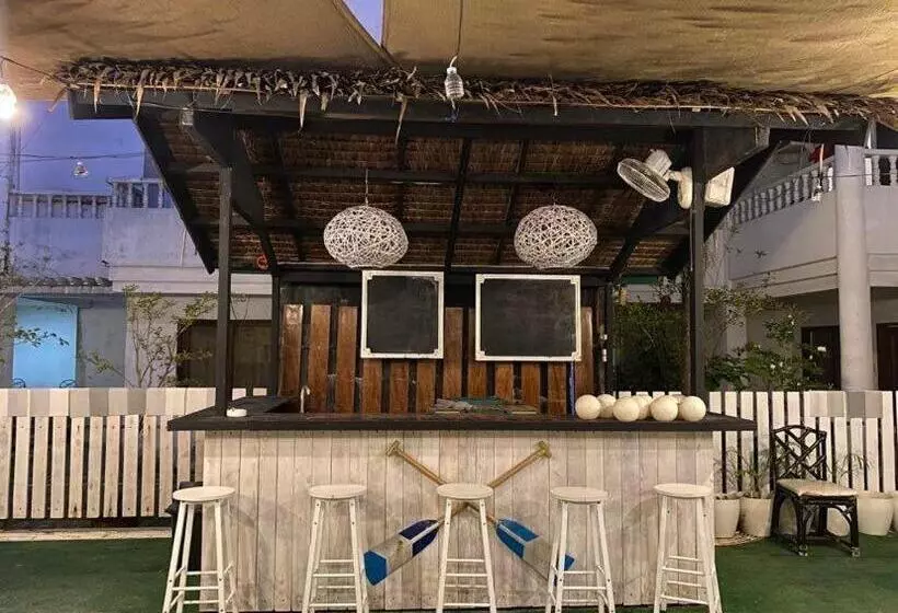 Отель Seabird International Resort