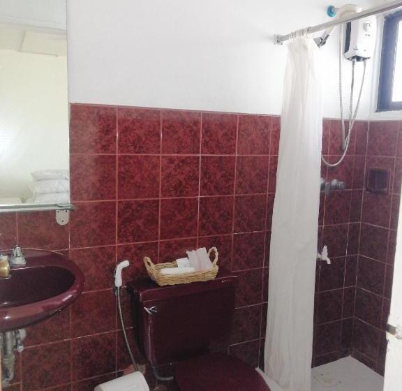 호텔 Seabird International Resort