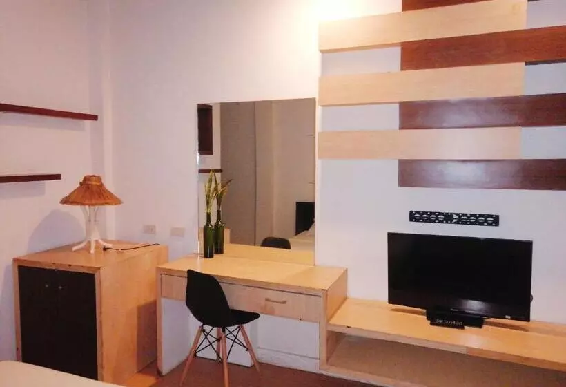 Отель Seabird International Resort