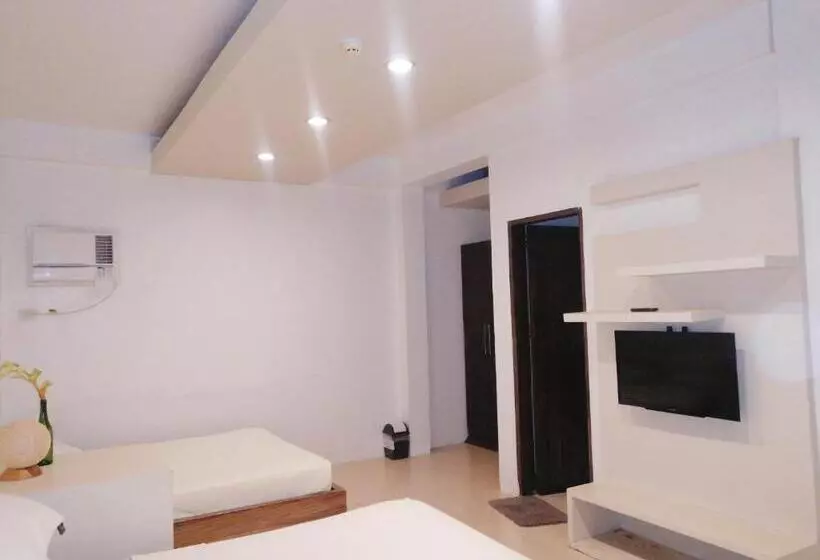 Отель Seabird International Resort