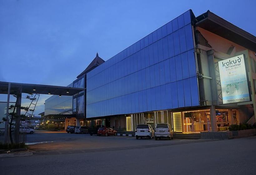 בית מלון כפרי The Hills Batam