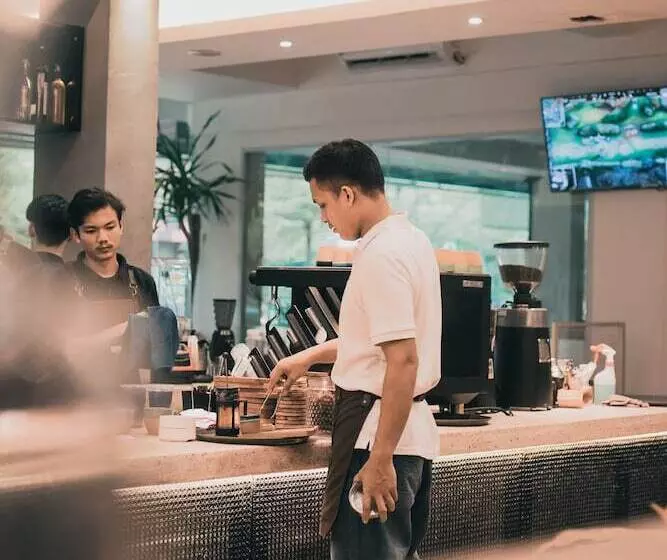 ホテル The Hills Batam