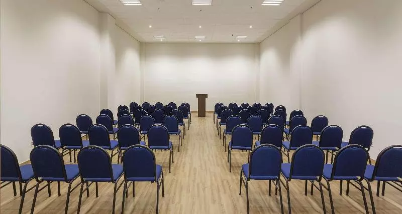 בית מלון כפרי Tulip Inn Sete Lagoas