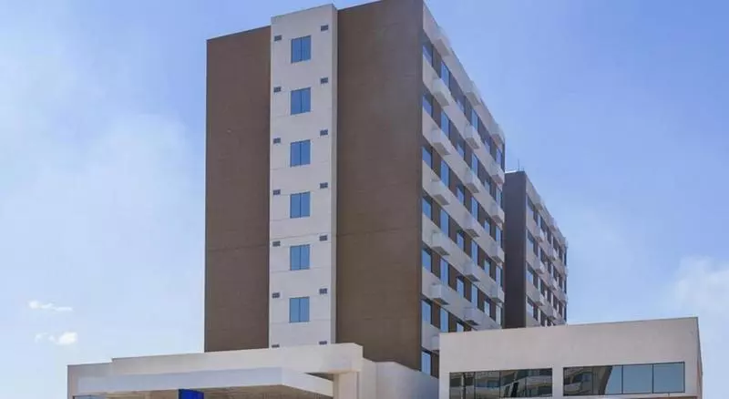 בית מלון כפרי Tulip Inn Sete Lagoas