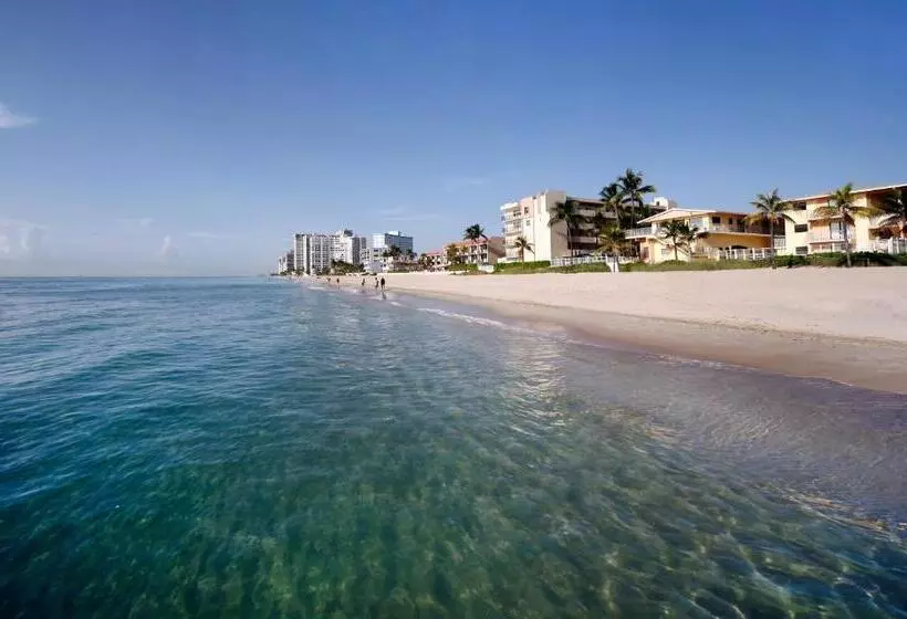 Hotel Windjammer Resort And Beach Club