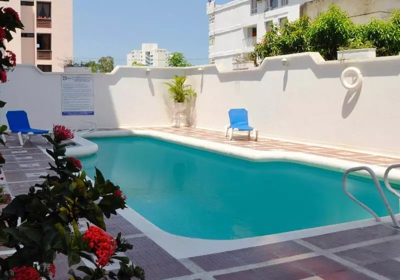 Hotel Axis Inn By Geh Suites