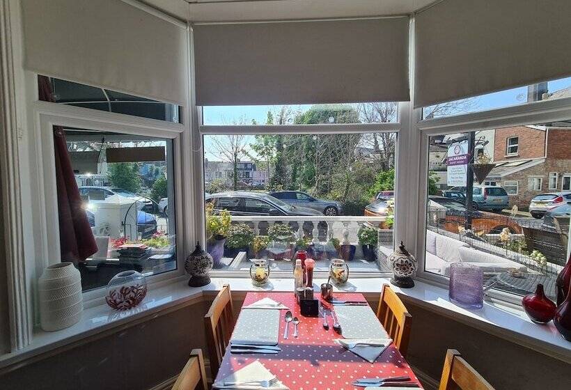 ペンション The Roslyn Guest House