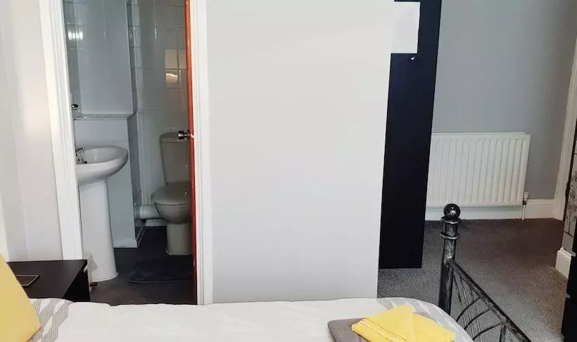 Pensjonat The Roslyn Guest House