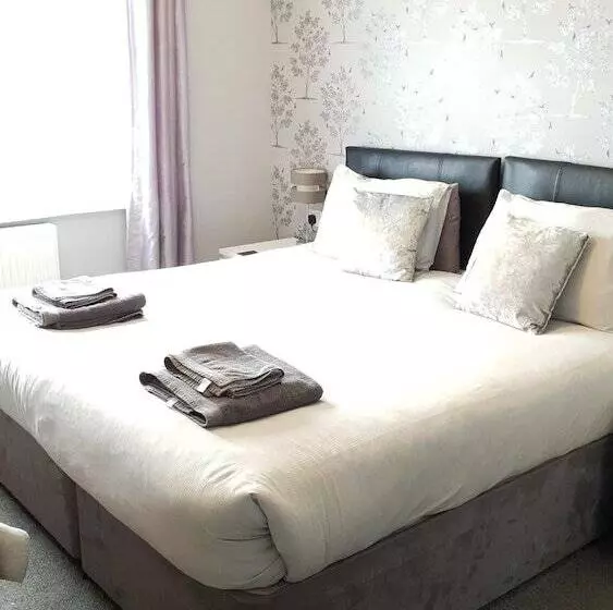 Pensjonat The Roslyn Guest House