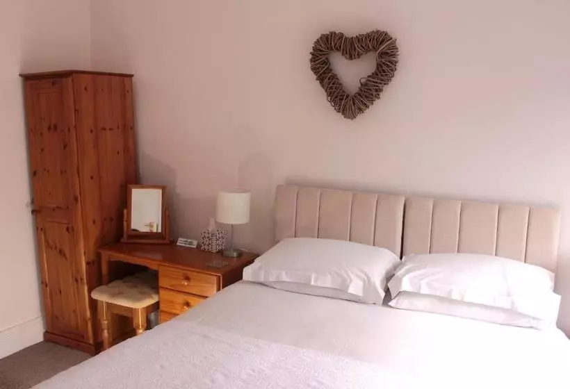 تختخواب و صبحانه Rose Bank Guest House