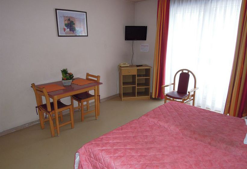 Grands Chenes Du Parc