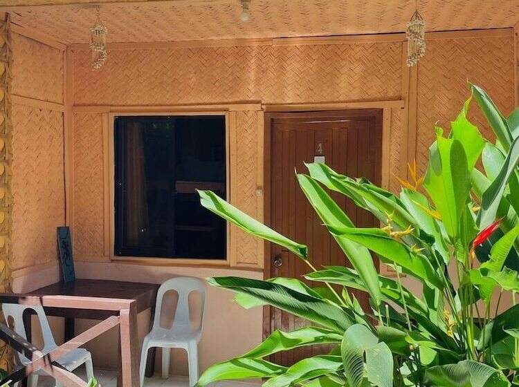 Aamiaismajoitus (B&B) Forest Camp El Nido