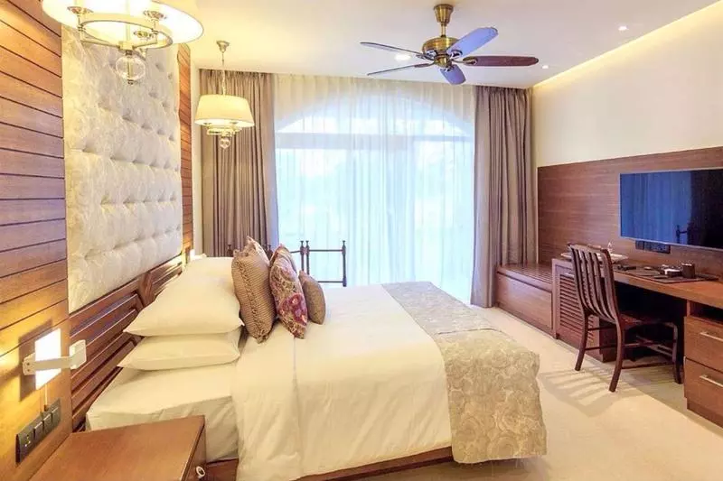 Acron Waterfront Resort