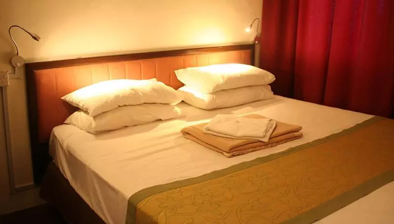 Red Inn Court   Hostel