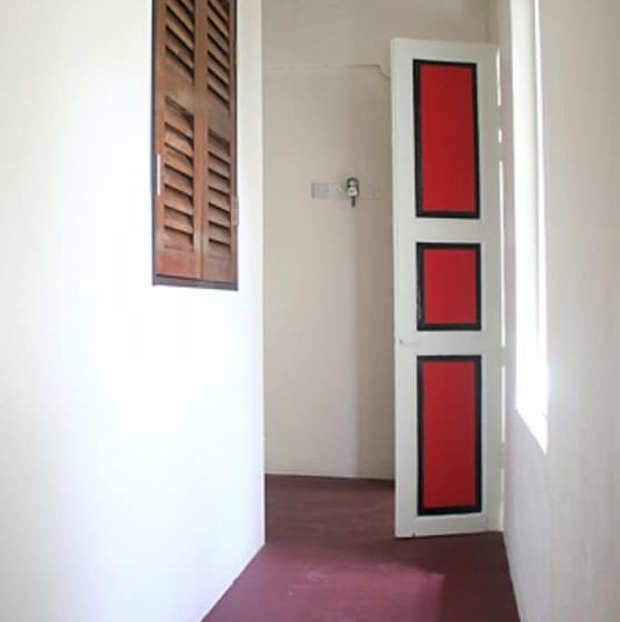 Red Inn Court   Hostel