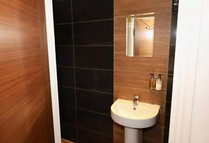 مبيت وإفطار Brighton Inn Boutique Guest Accommodation