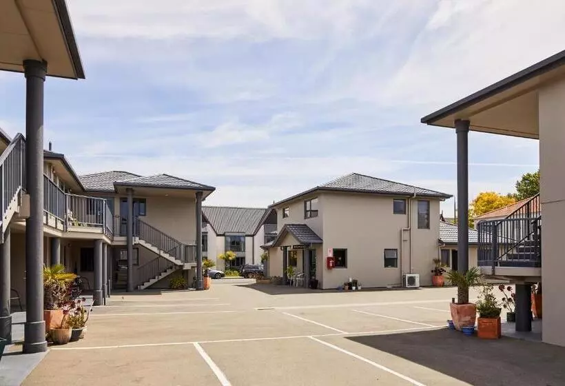 Blenheim Palms Motel