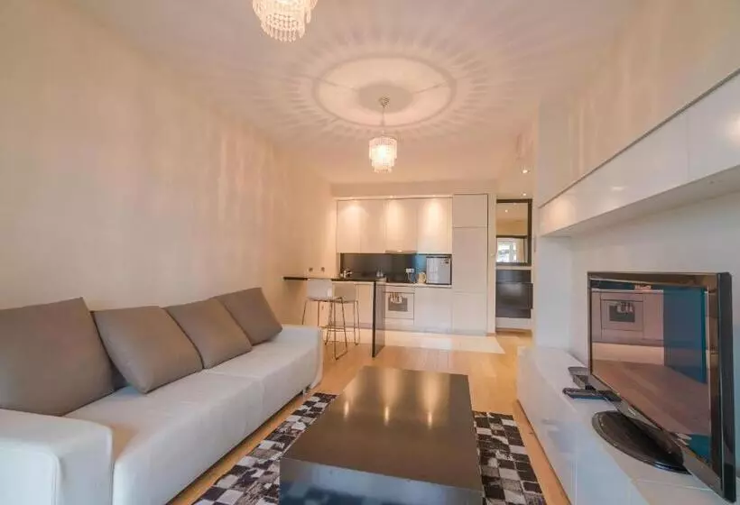 Chopin Apartments   Platinum Towers