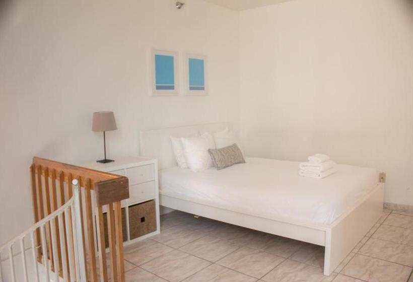 Collins Apartments By Design Suites Miami