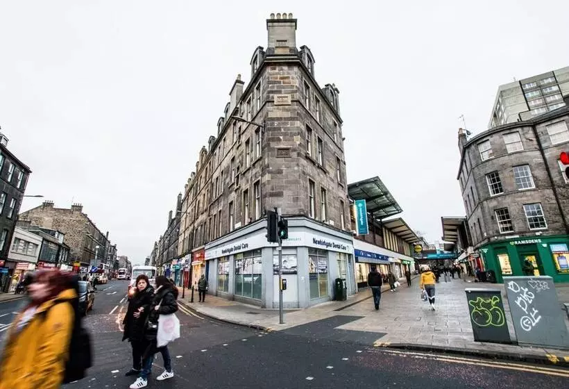 Tony Asga   Coady Apartment