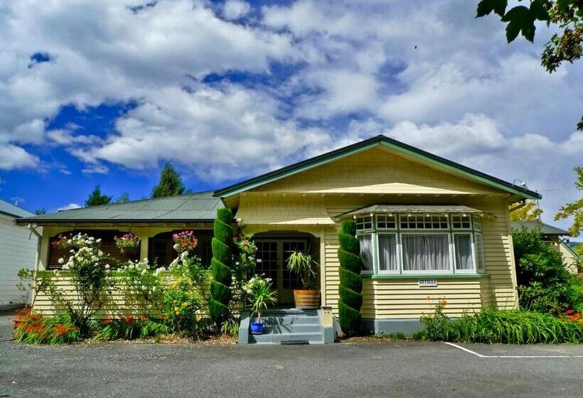 Glenalvon Lodge Motel