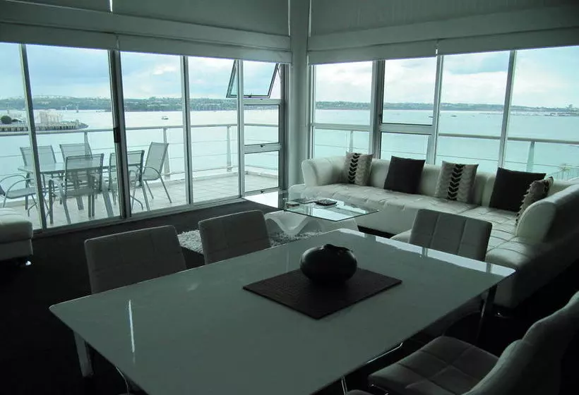 فندق Auckland Waterfront Serviced Apartments On Prince S Wharf