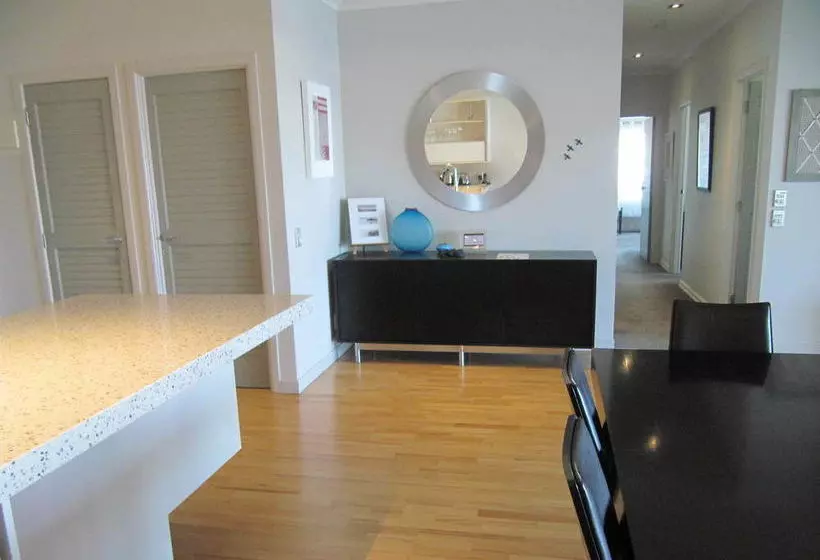 فندق Auckland Waterfront Serviced Apartments On Prince S Wharf
