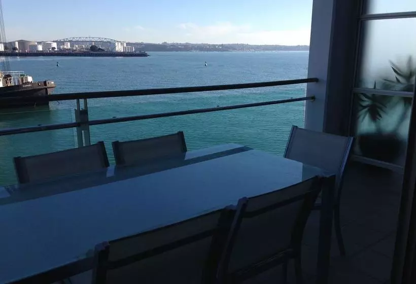 فندق Auckland Waterfront Serviced Apartments On Prince S Wharf