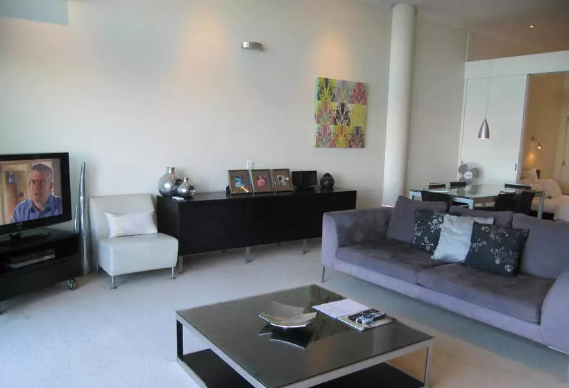 فندق Auckland Waterfront Serviced Apartments On Prince S Wharf