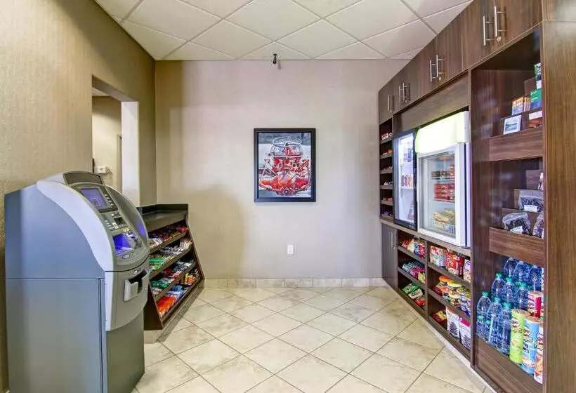 Canalta Hotel Assiniboia